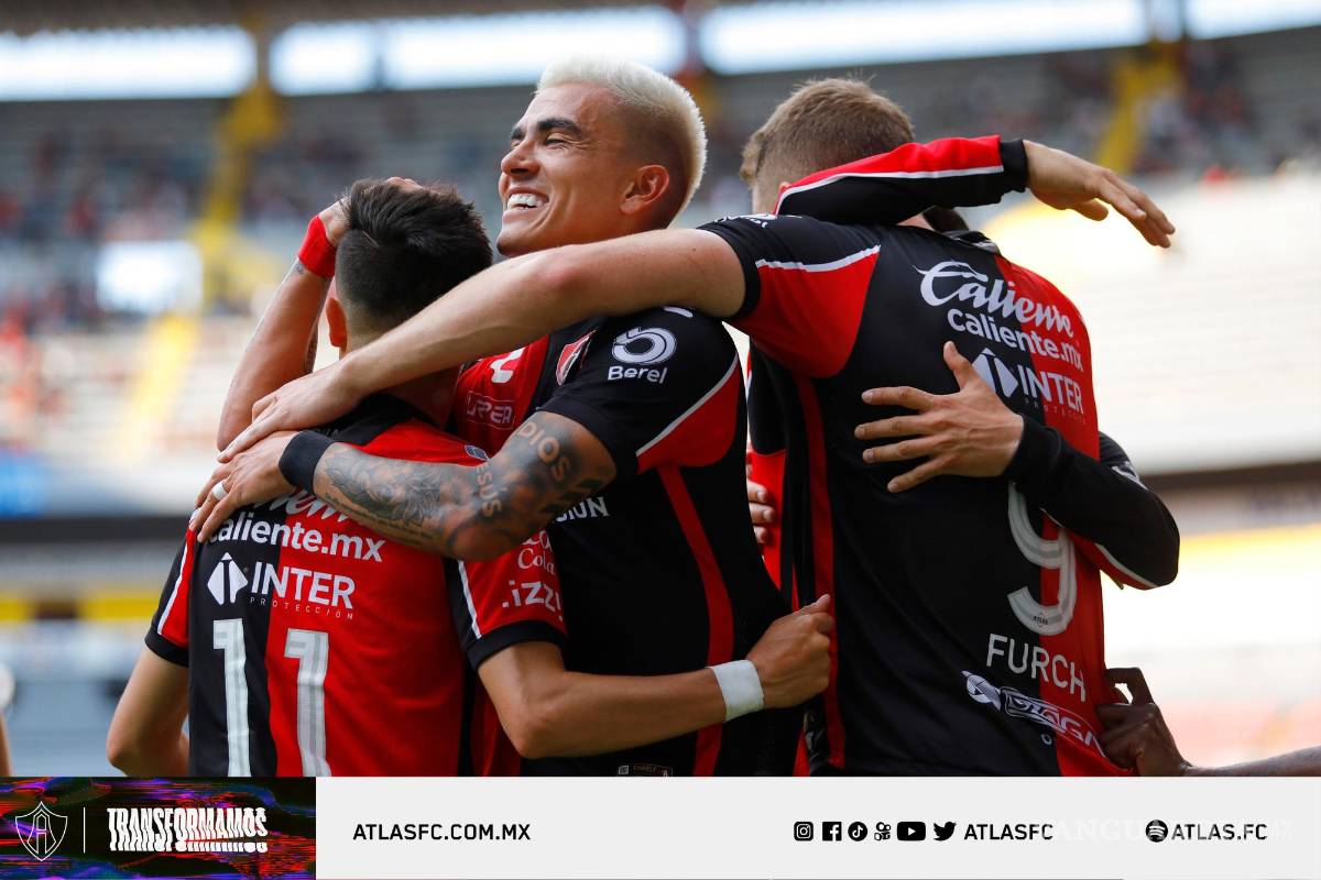 Atlas vence a Monterrey en polémico arbitraje