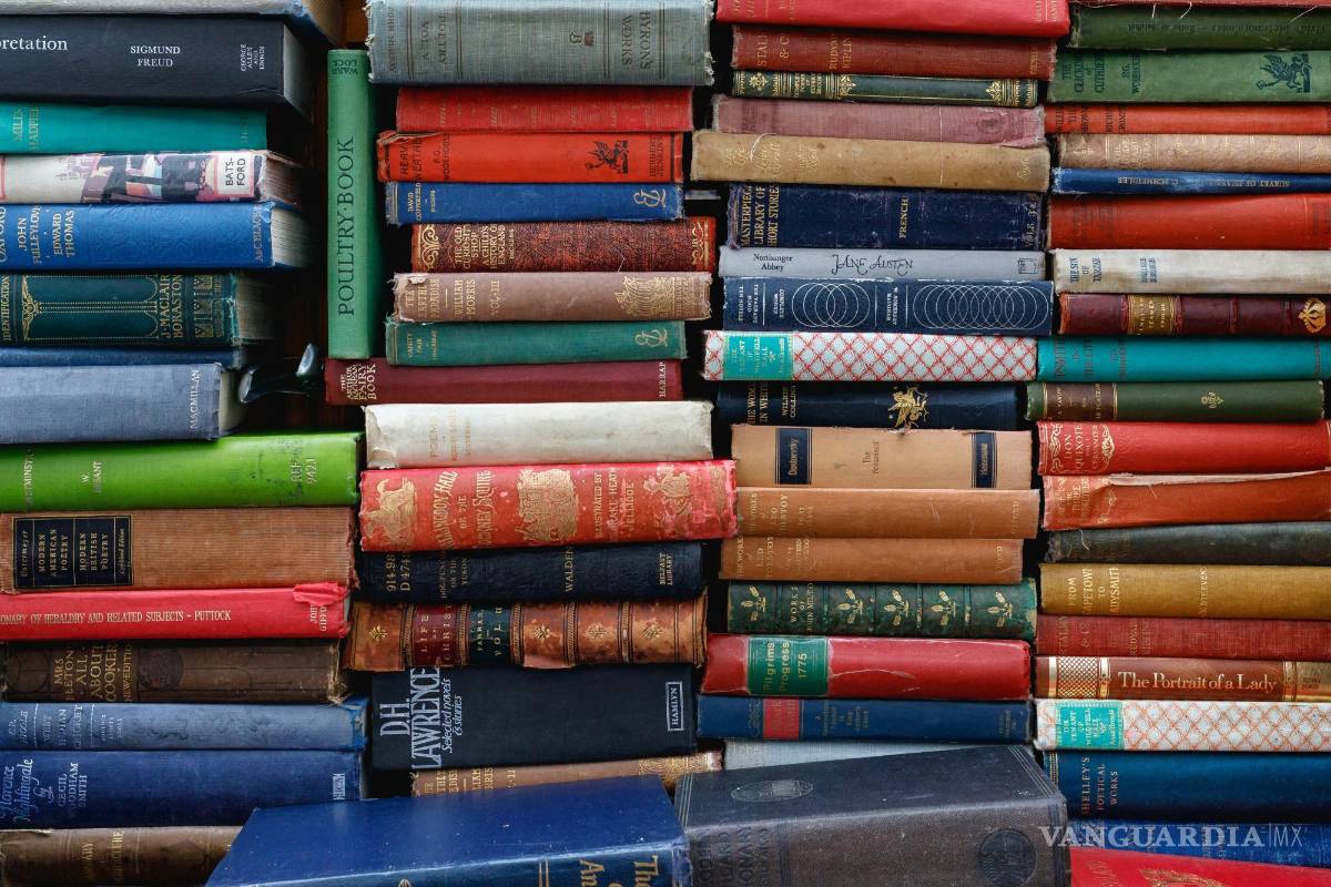 Anécdotas de los libros en vísperas del día mundial que los celebra