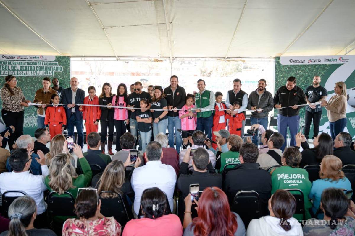 $!Vecinos y deportistas participaron en la supervisión de la rehabilitación mediante un consejo comunitario.