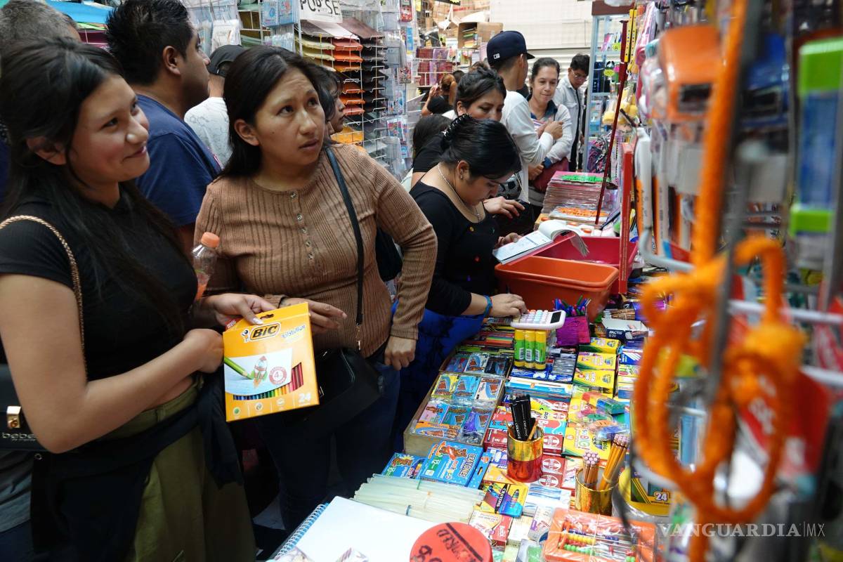 $!Comprar en la papelería de la colonia puede significar un ahorro considerable.