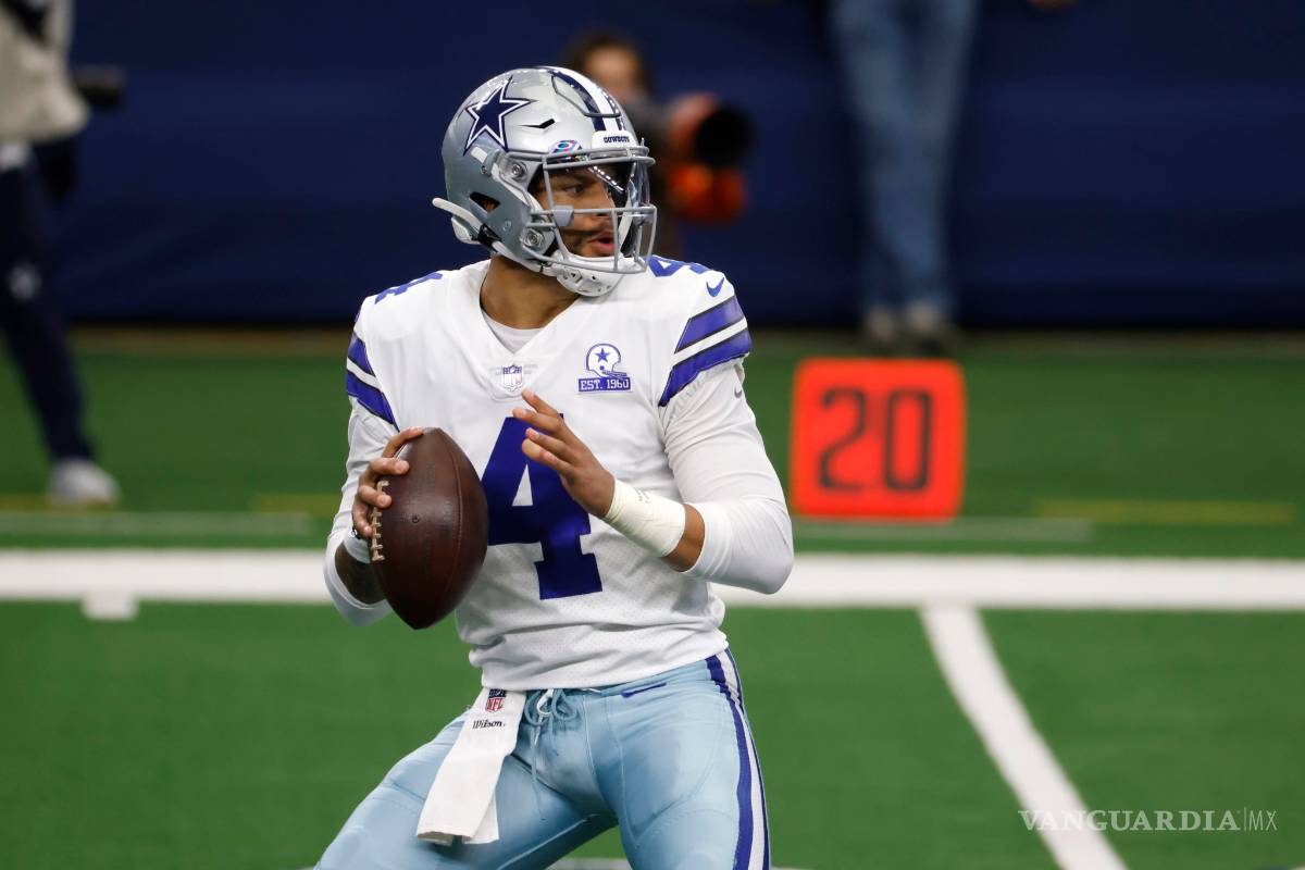 Prescott acuerda con los Cowboys de Dallas por 4 años