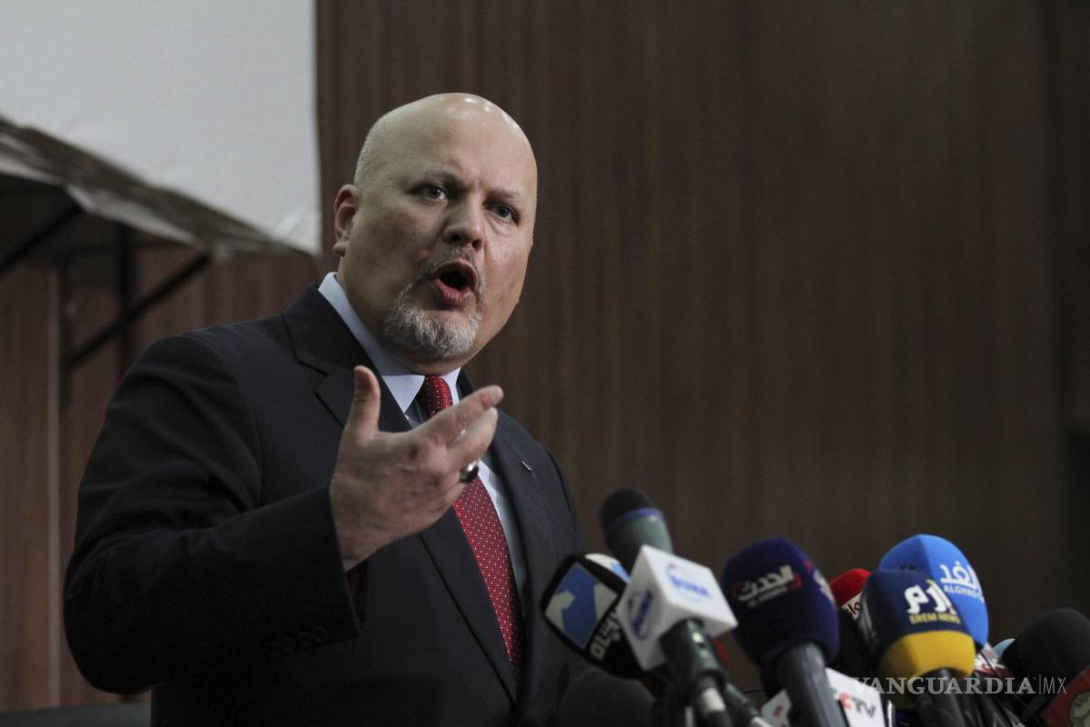 Karim Khan, fiscal de a Corte Penal Internacional abrirá pesquisa de crímenes de guerra en Ucrania
