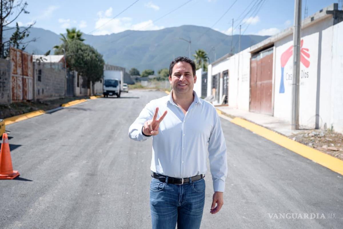 $!El alcalde Javier Díaz González supervisa las acciones encaminadas a mejorar la seguridad y funcionalidad de las vialidades de Saltillo.