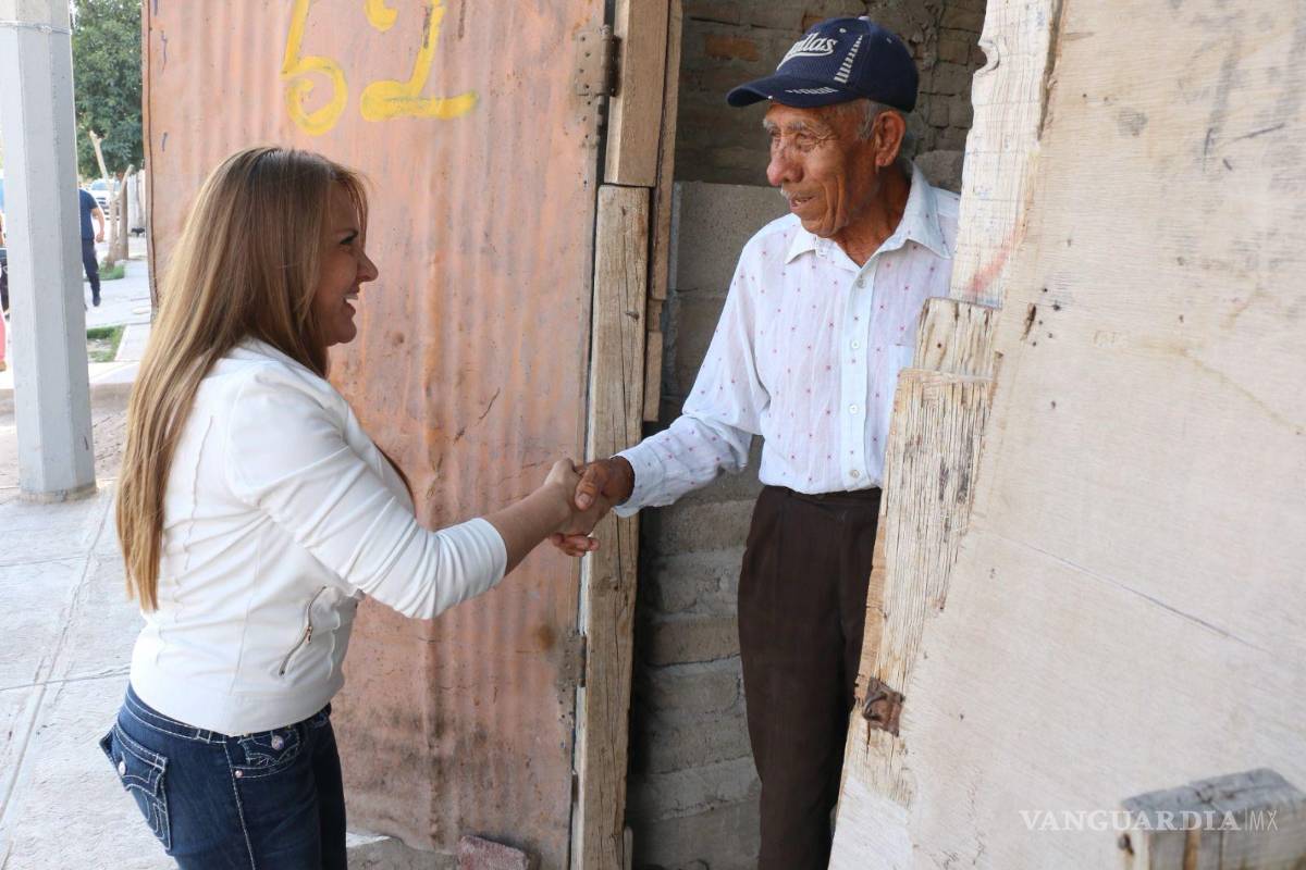 $!La presidenta honoraria del DIF estatal hizo un corte de caja del sexenio.