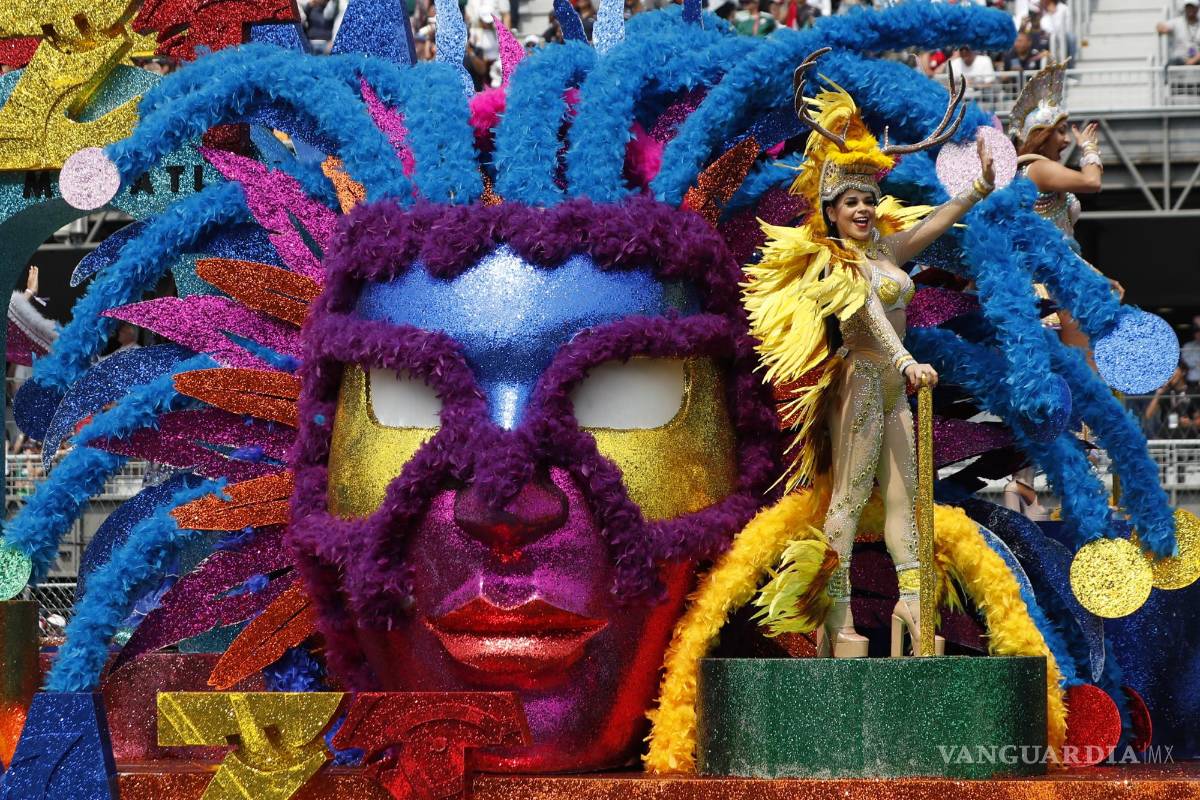 $!Artistas se presentan antes del Gran Premio de Fórmula Uno de Ciudad de México en el Autódromo Hermanos Rodríguez en Ciudad de México (México).