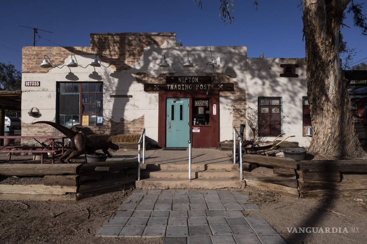 Conoce en fotografías la ciudad de Nipton, en el desierto de California, que se vende de nuevo