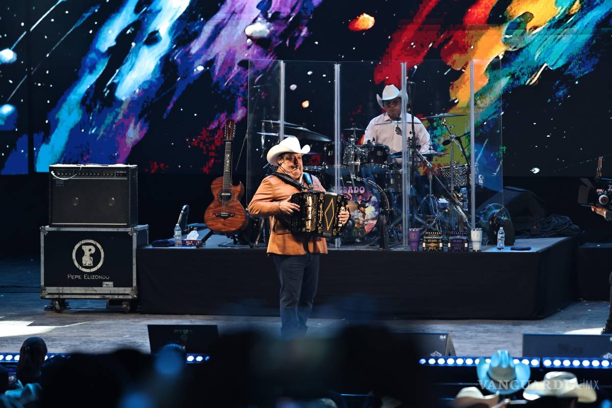 $!Pesado enciende “La Fiesta del Acordeón” en Saltillo