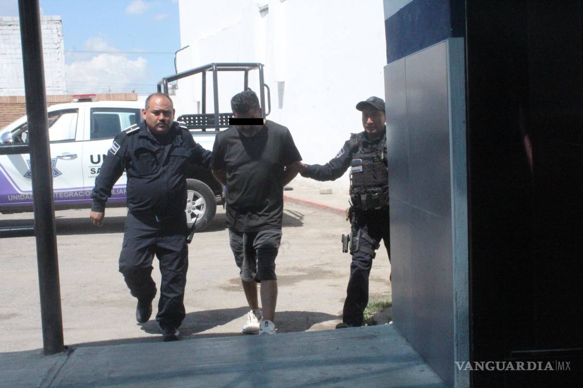 Ignora orden de restricción, agrede a su madre y termina detenido en Saltillo