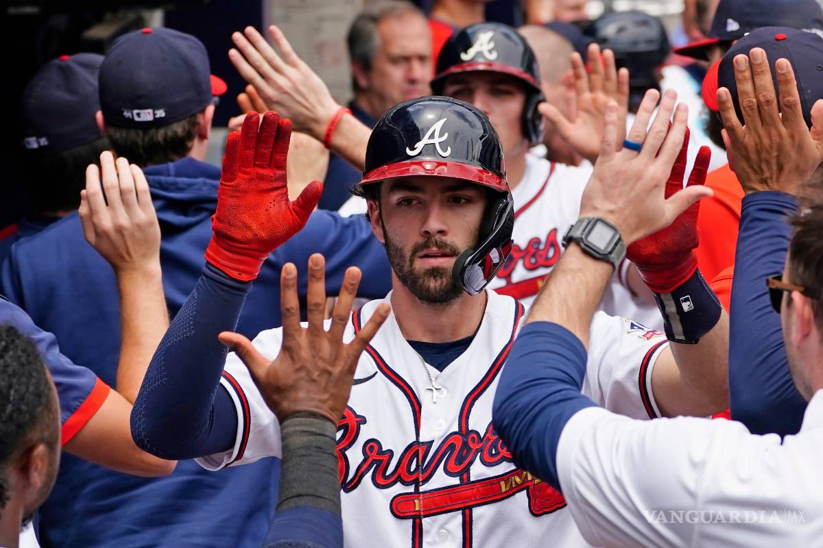 Swanson sigue encendido con el bat y guía a los Bravos a una victoria sobre Nacionales