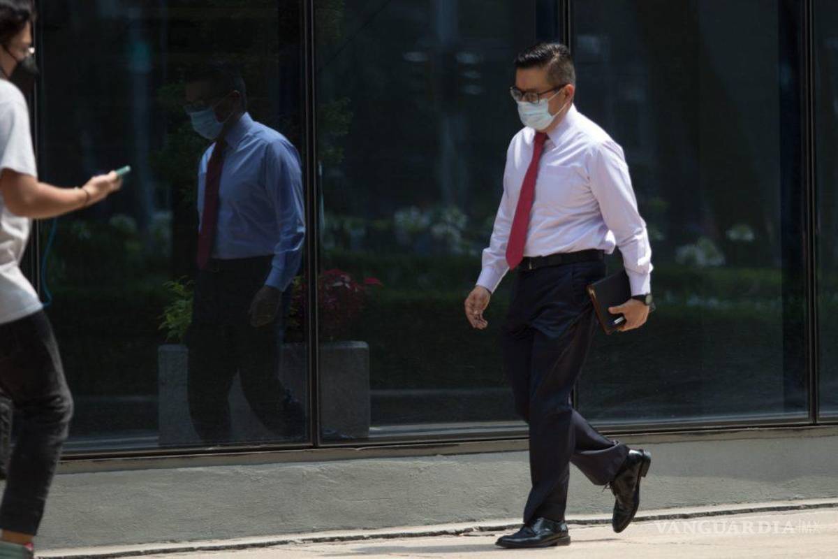 $!La norma también habla de abstenerse de “realizar comentarios, burlas o bromas sugerentes respecto de su vida sexual o de otra persona” y de “expresar insinuaciones, invitaciones, favores o propuestas a citas o encuentros de carácter sexual”