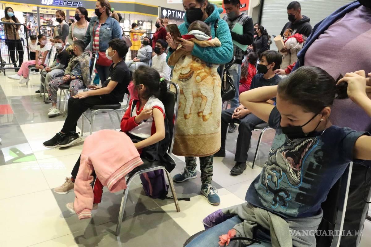 $!Cada módulo se cuenta con alrededor de cuatro mil vacunas para los infantes de cinco a 11 años de edad que requieren su primera o segunda dosis.