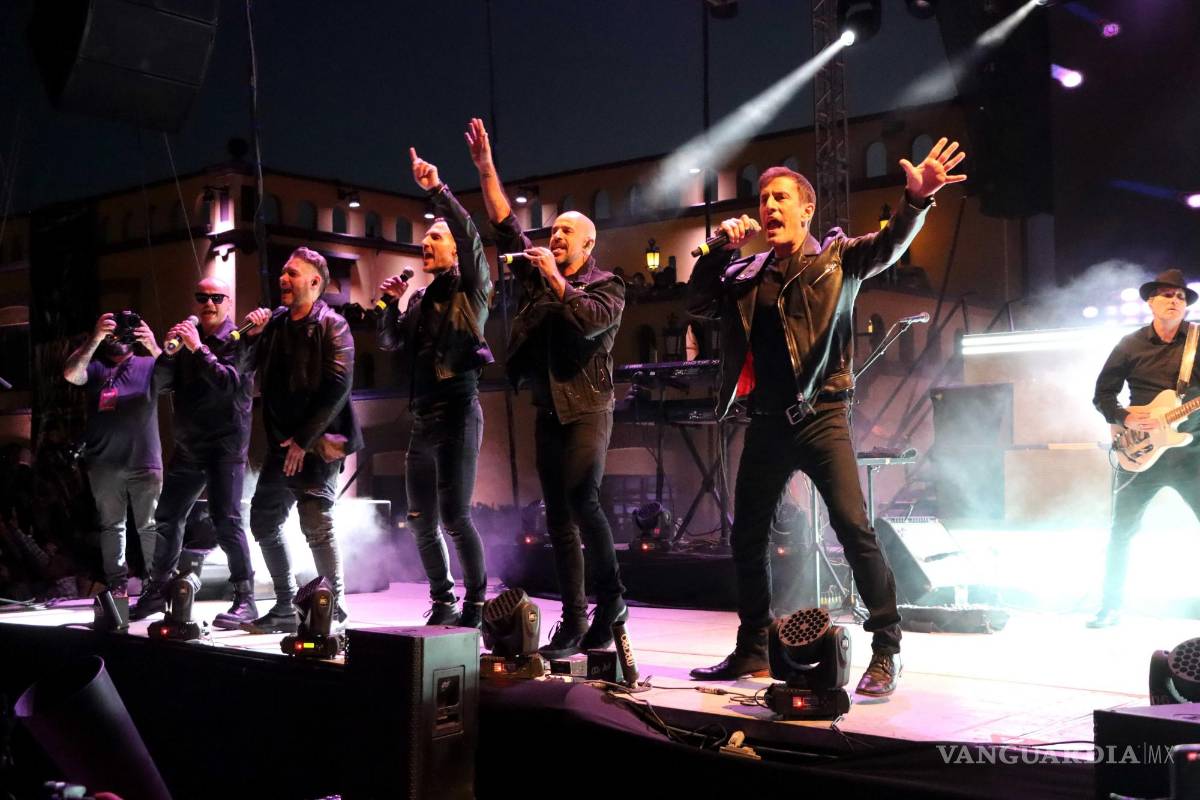 $!La agrupación realizó sus populares coreoagrafías.