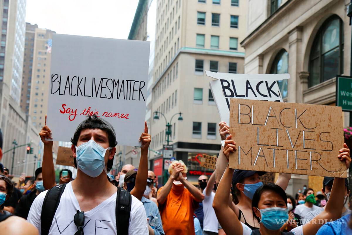 Miles de neoyorquinos bloquean el puente de Brooklyn en nuevas protestas