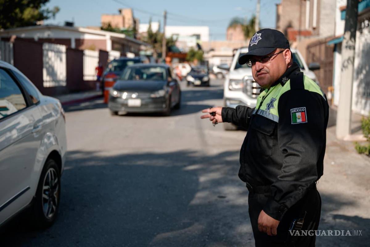 $!Tránsito pidió a la ciudadanía considerar rutas alternas y evitar estacionarse en zonas prohibidas.