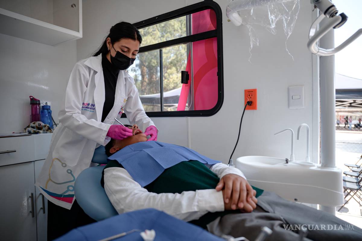 $!Además de las valoraciones dentales, quienes requieren lentes o aparatos auditivos los reciben sin costo.