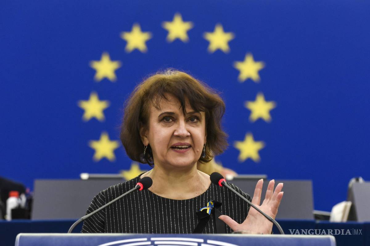 Oksana Zabuzhko, escritora ucraniana, acusa Putin de iniciar una nueva guerra mundial