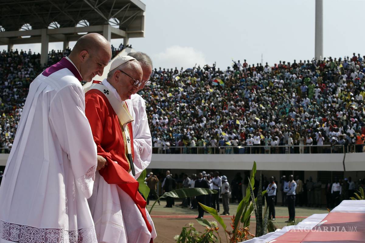 El papa deja una esperanza de paz entre cristianos y musulmanes de República Centroafricana
