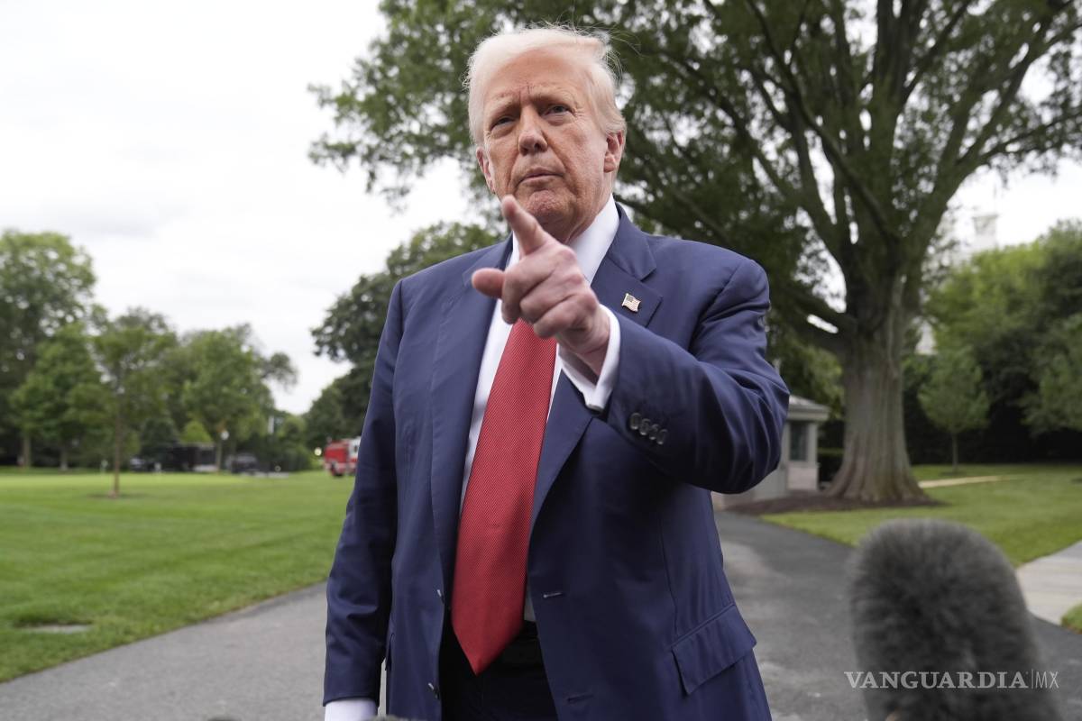 $!Donald Tump, presidente de Estados Unidos, intensifica sus críticas hacia los magistrados federales que han bloqueado parte de su agenda.