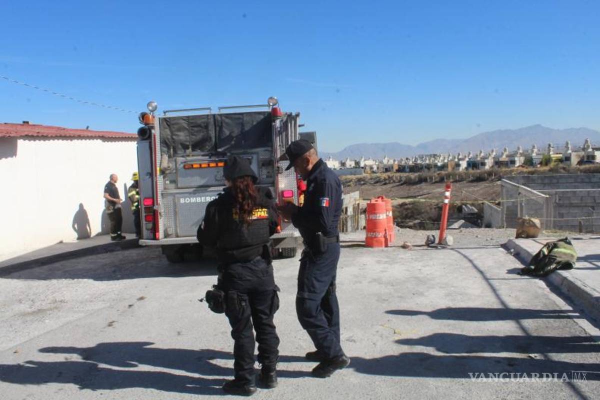 $!Elementos de la Fiscalía y Policía Municipal acordonaron el área para realizar las diligencias.