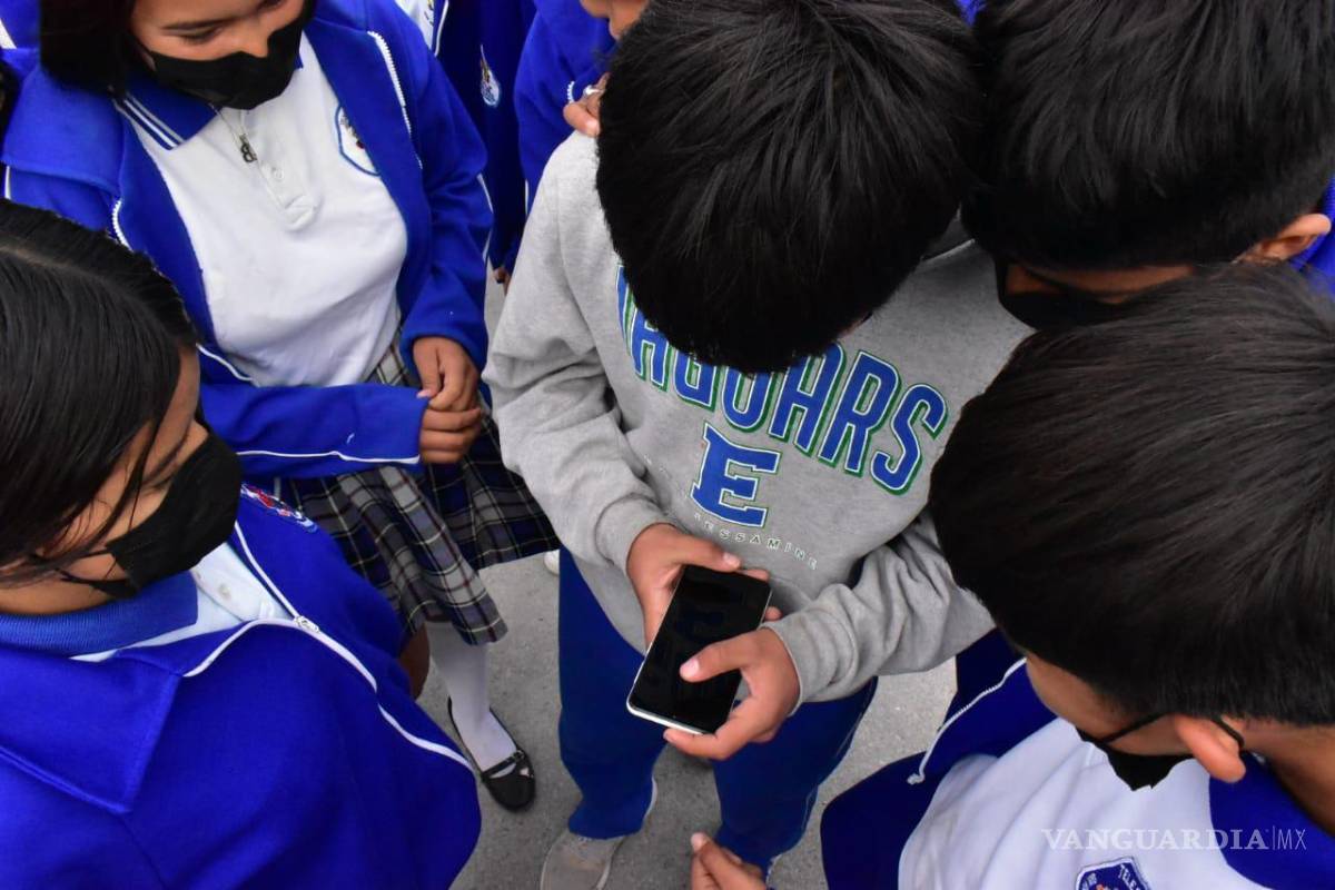 Estudiantes del Ejido La Cascada, en San Buenaventura, tienen internet gratis