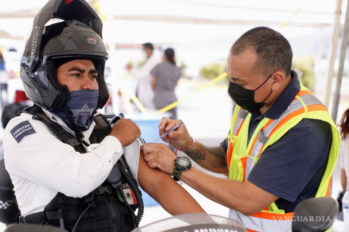 México reporta otro pico COVID; en las últimas 24 horas se reportan 12 mil 116 nuevos contagios