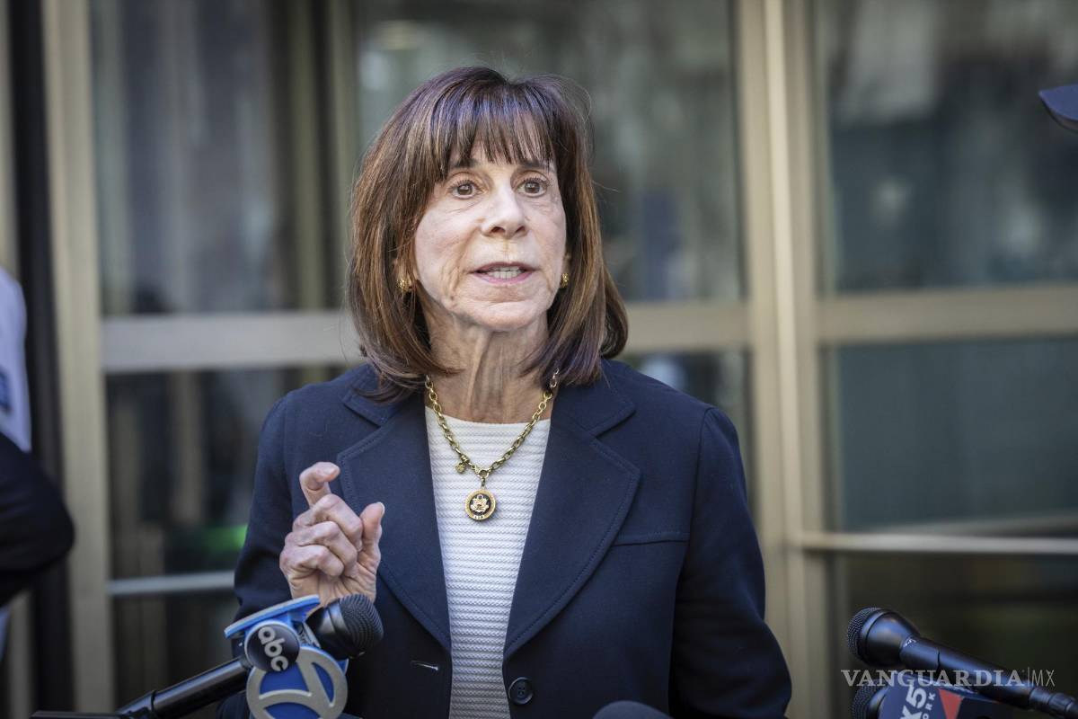 $!La congresista Kathy Manning habla sobre el antisemitismo contra estudiantes judíos que estudian en la Universidad de Columbia en Nueva York.