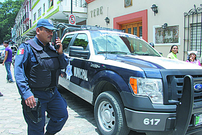 Abusa de niña en una tienda