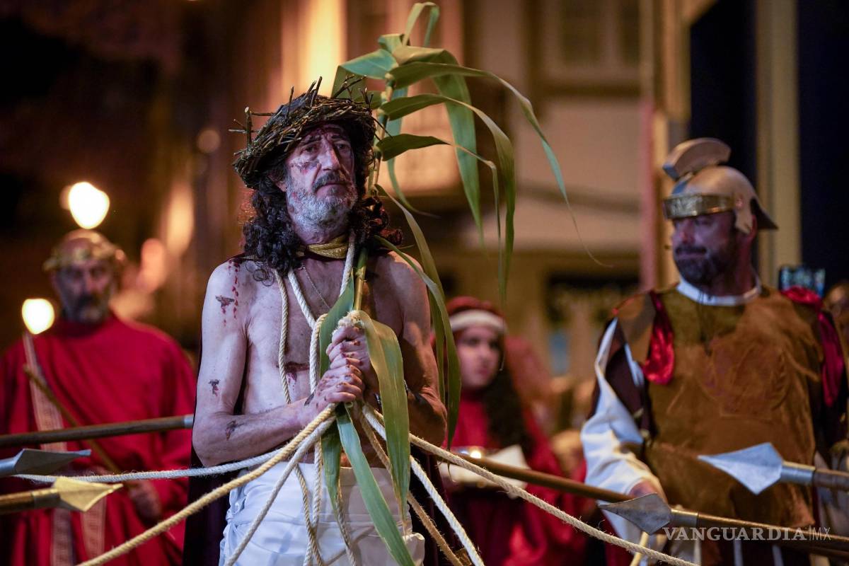 $!Cristianos participan en la Procesión del Señor ‘Ecce Homo’, en Braga, Portugal.