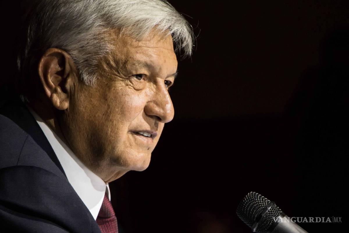 AMLO, ayer una 'amenaza' para el país, hoy es el 'niño mimado' de México: Los Angeles Times