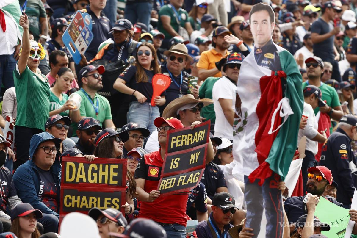 $!Aficionados animan previo a la carrera por el Gran Premio de Fórmula Uno de Ciudad de México en el Autódromo Hermanos Rodríguez en Ciudad de México.