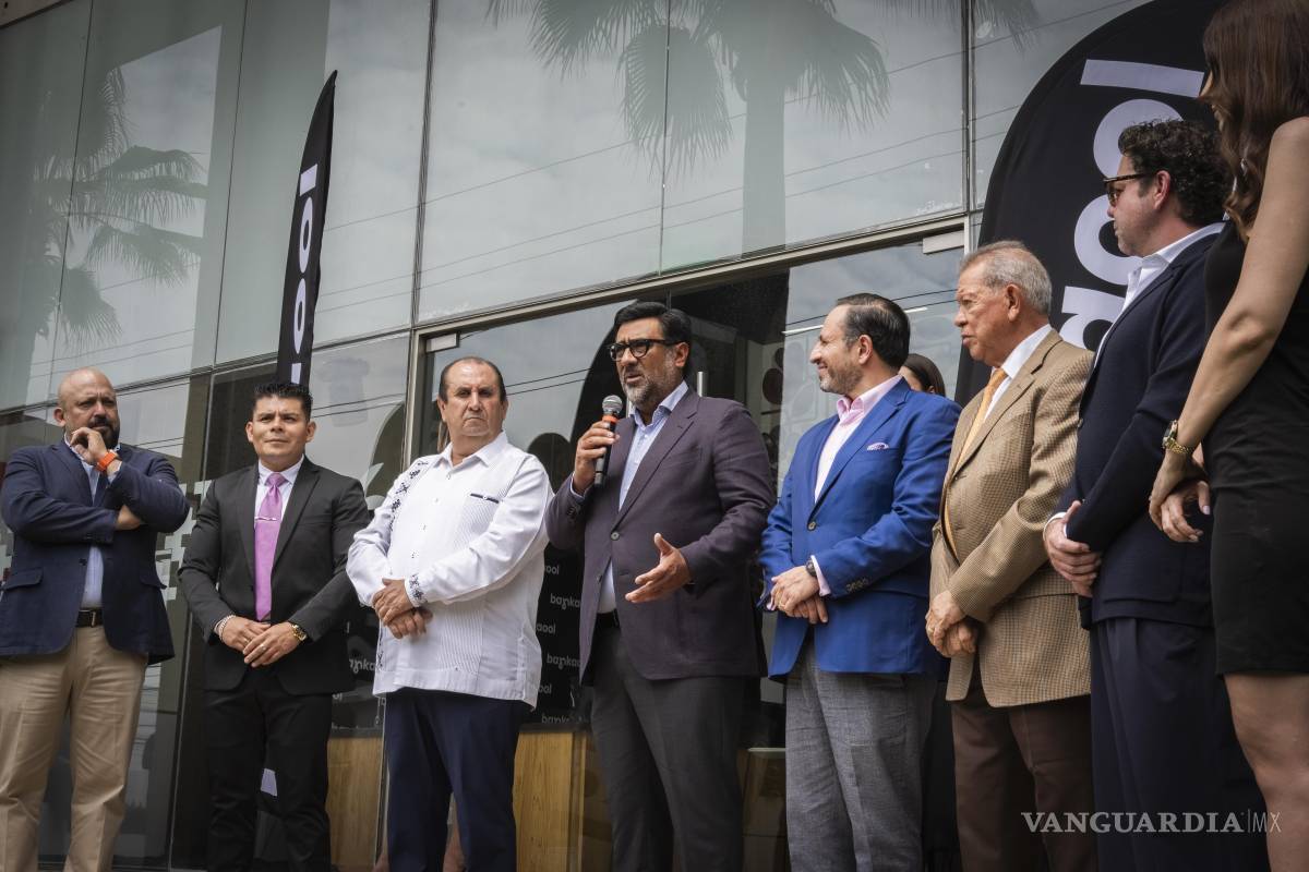 $!Leonardo Herrera, VP comercial de Bankaool, encabezó la inauguración del sexto Centro de Negocios del año.