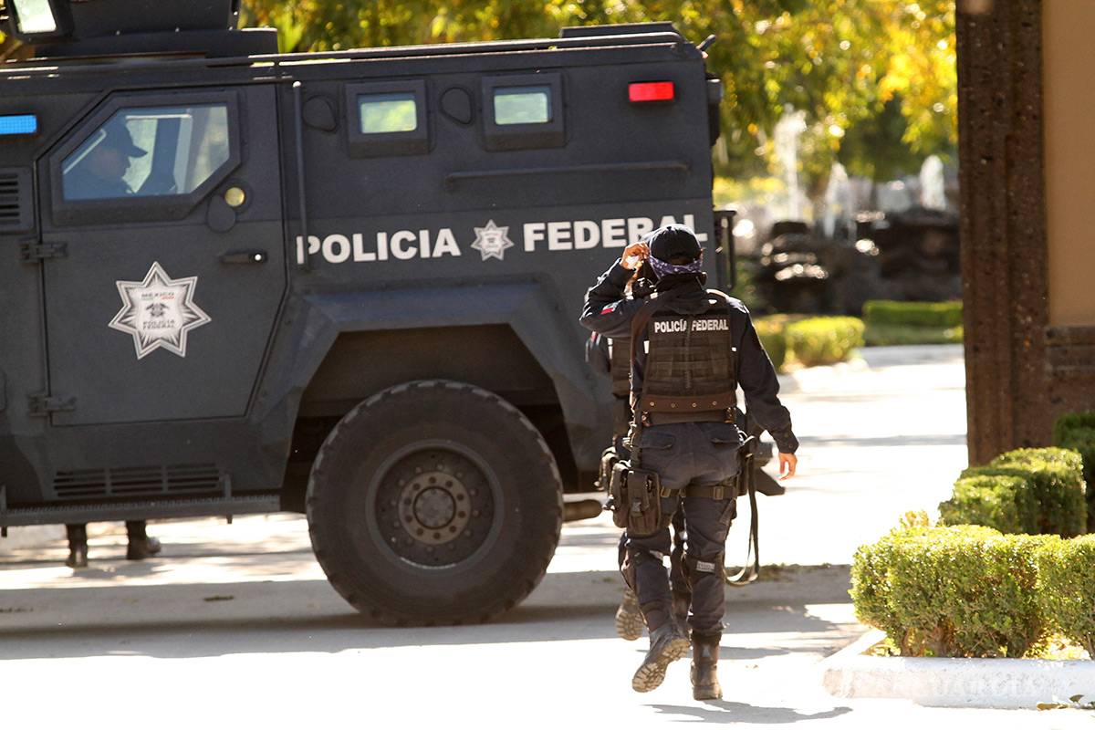 $!Catean residencia de dueño de televisora en Saltillo