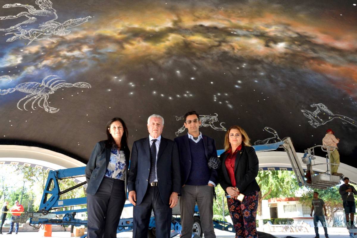 $!Entregan duela sintética para el parque Fundadores de Torreón