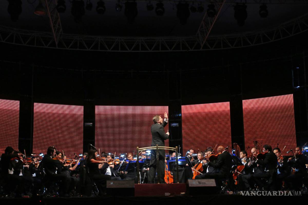 $!Una noche interplanetaria en la FIL