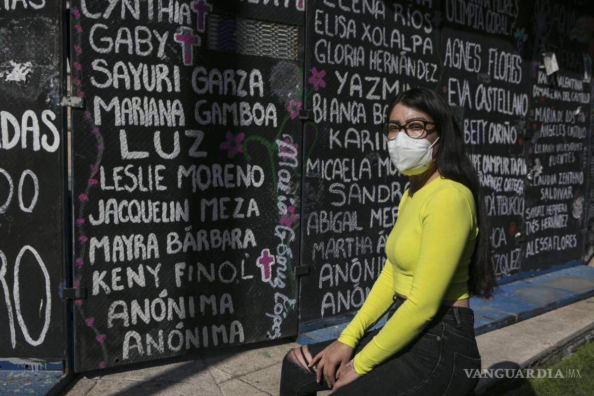 $!El saxofón, aliento de María Elena Ríos, artista mexicana atacada con ácido