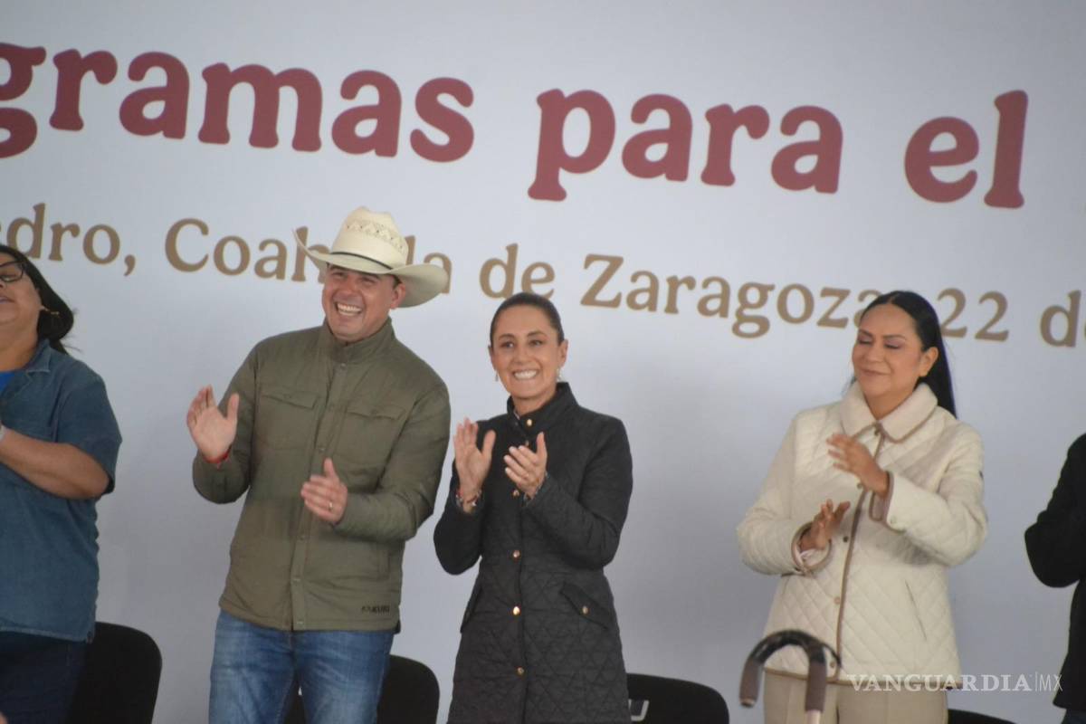 $!El gobernador de Coahuila, Manolo Jiménez, agradeció a la Presidenta, Claudia Sheinbaum, el apoyo al Estado.