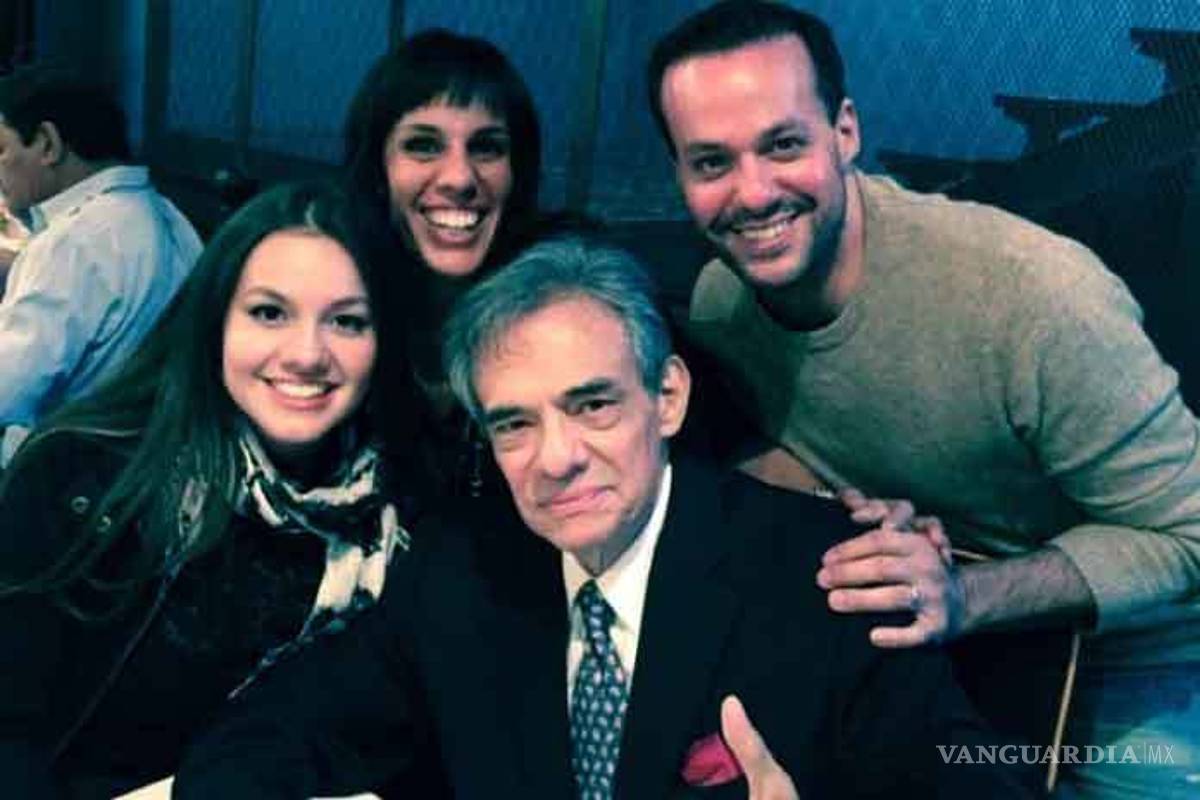 Aseguran que la hija de José José vendió la exclusiva de la muerte del cantante