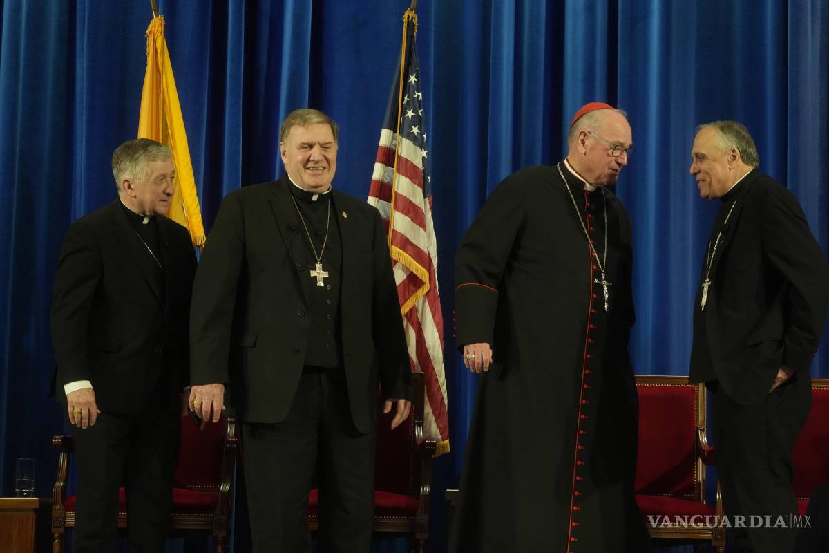 $!Los cardenales Blase Cupich, Joseph Tobin, Timothy Dolan y Daniel DiNardo, arzobispo emérito de Galveston-Houston en una conferencia de prensa en Roma.
