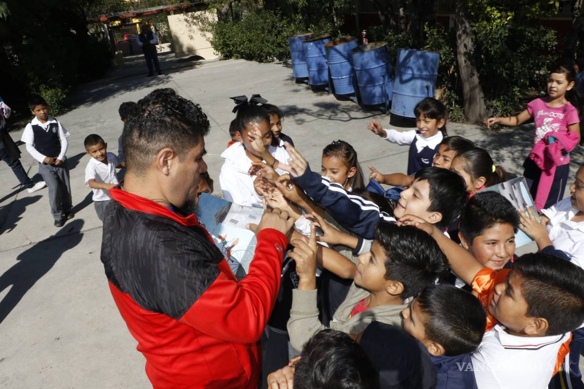 $!Presentan poemario de autores infantiles