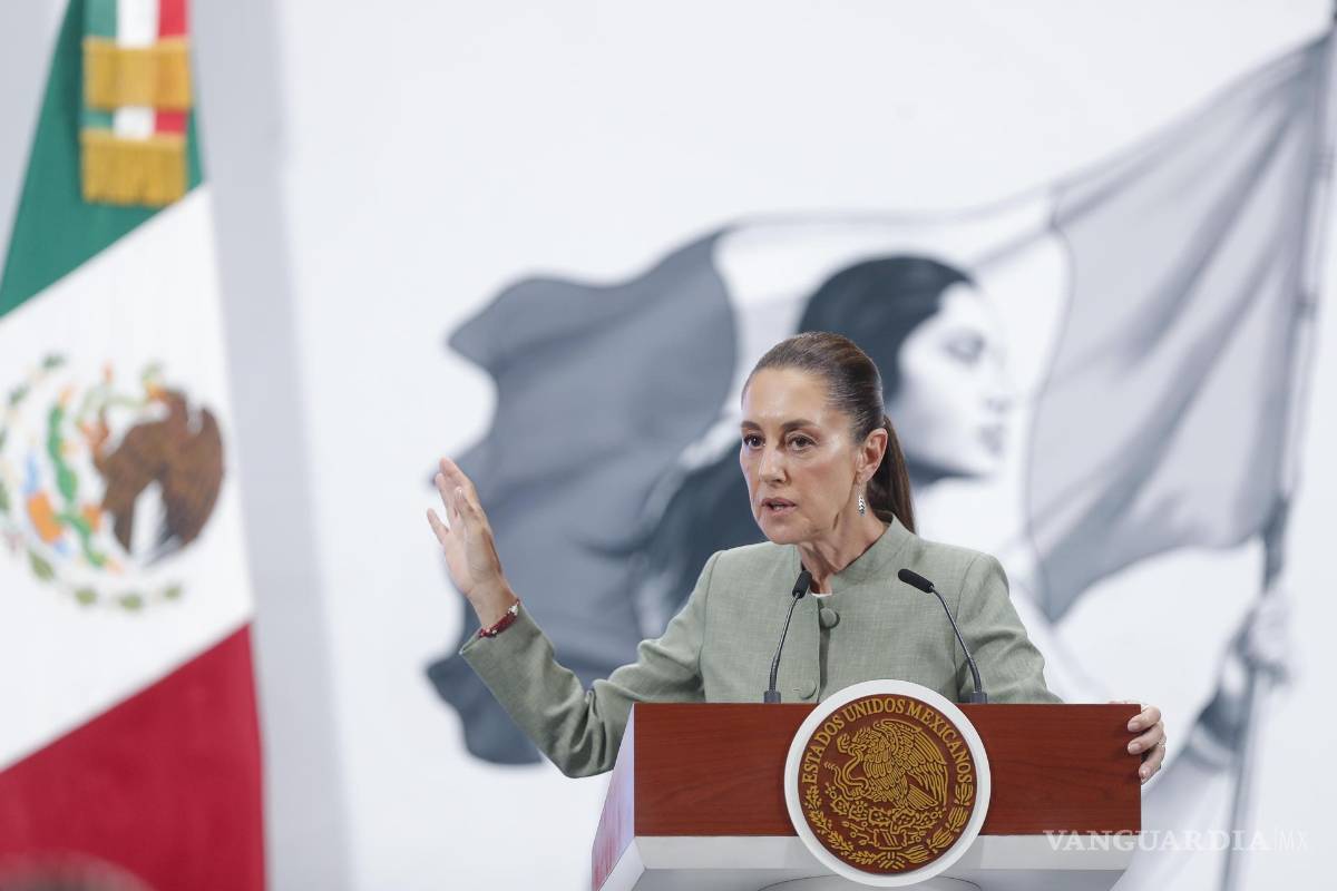 $!Claudia Sheinbaum calificó como una “injusticia” la iniciativa de gravar con un 5 % el envío de remesas que afectaría a los migrantes mexicanos.