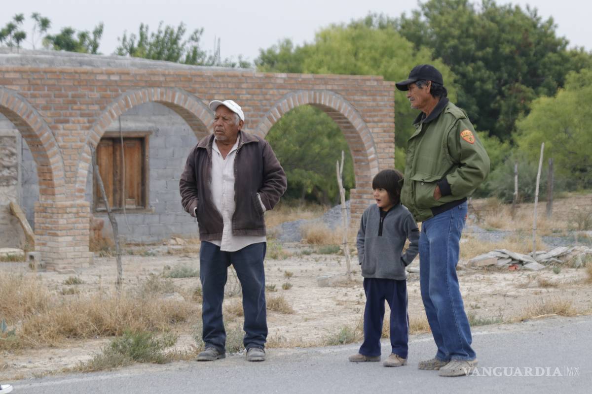 $!Costean maestros rurales de Coahuila gastos para continuar con educación