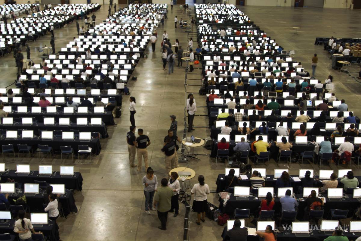 Reinicia evaluación a maestros en Guerrero; CETEG hace protestas