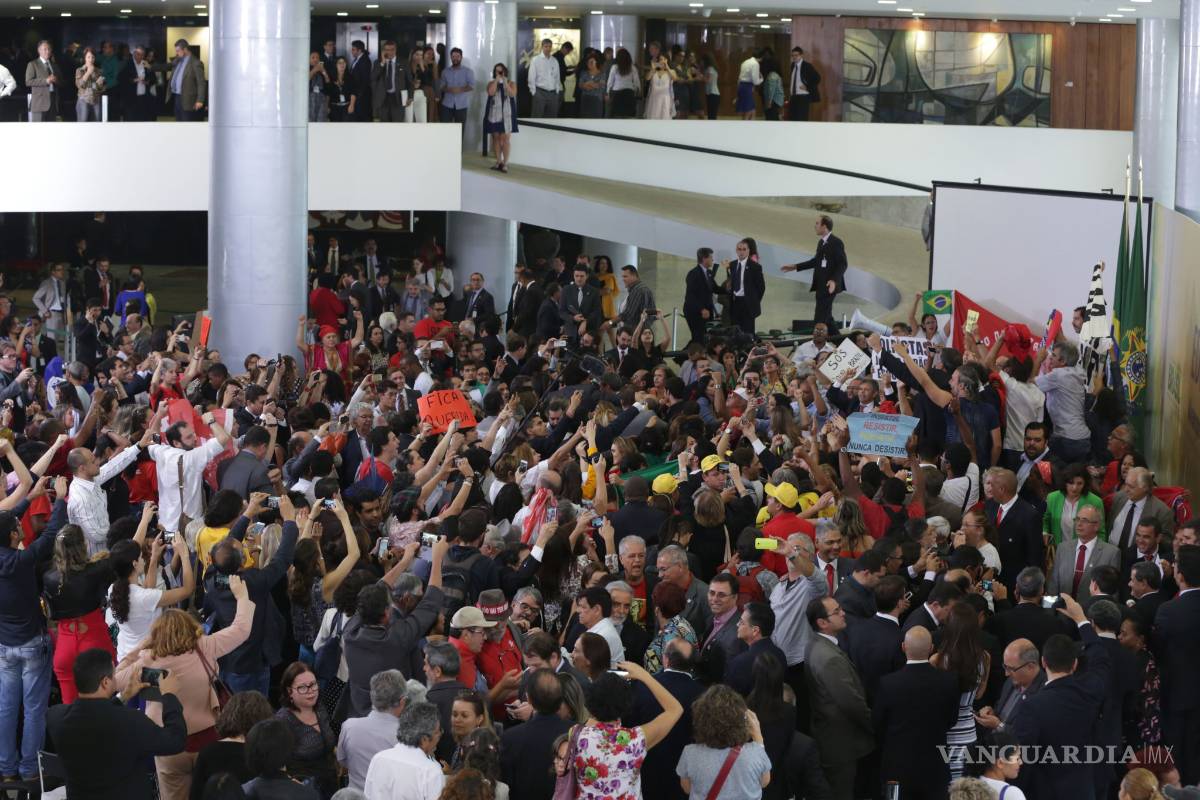 $!Defensa de Rousseff exige anular proceso de juicio político