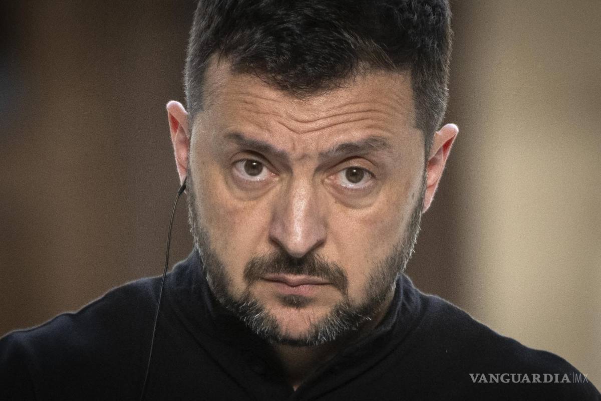 $!El presidente de Ucrania, Volodymyr Zelenskyy, presentó ante el Parlamento su plan de victoria | Foto: AP