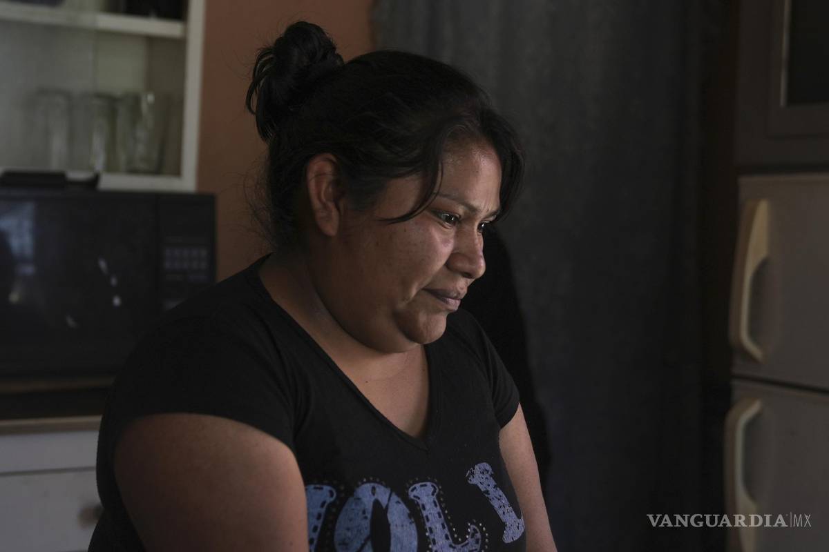$!Gloria Elizabeth Vega, una madre soltera de la comunidad indígena rarámuri, enfermó en marzo en su casa tras recuperarse del sarampión, en Cuauhtémoc.