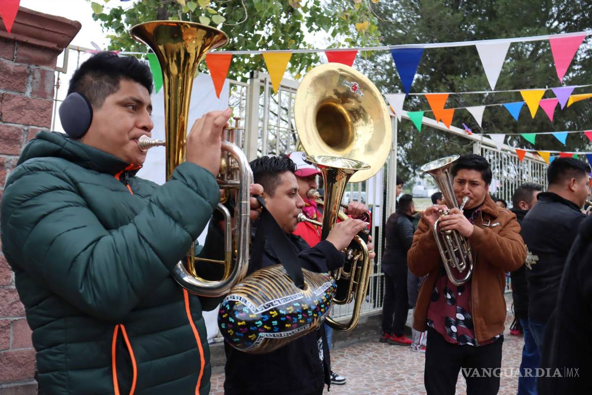 $!La música de banda no podía faltar.