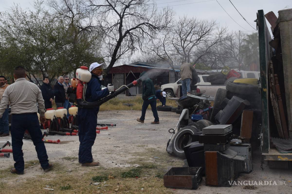 Inician fumigación en Piedras Negras para prevenir Zika, Dengue y Chikungunya