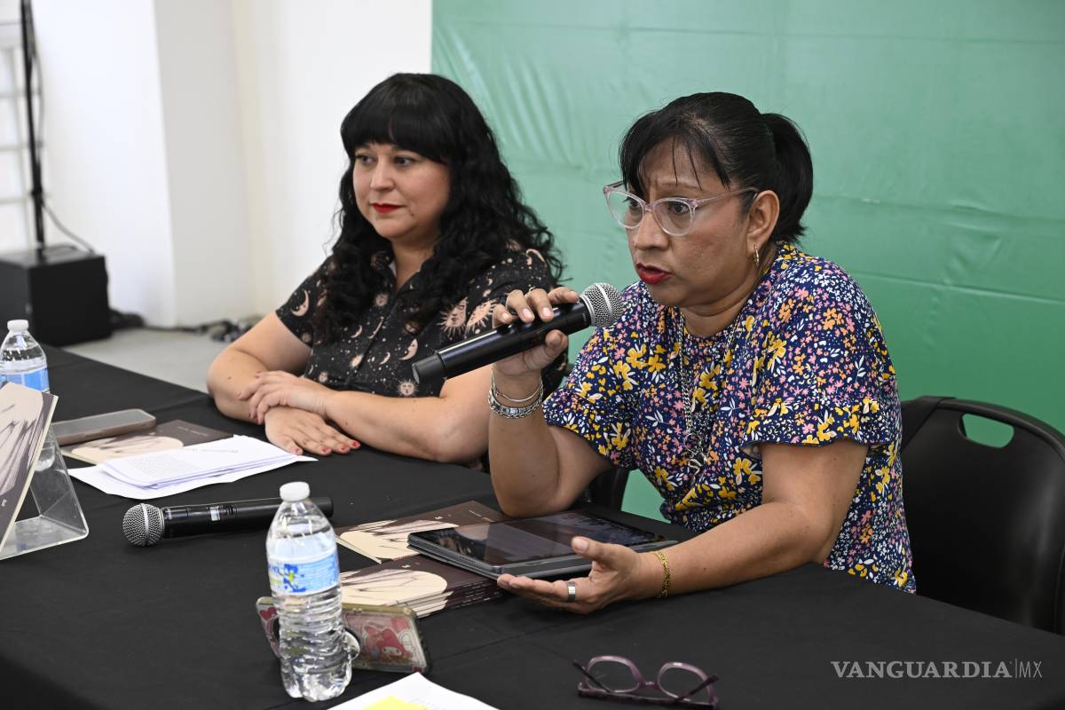 $!Nadia Contreras presentó su poemario ‘Otras Claridades’ en la FILC 2026