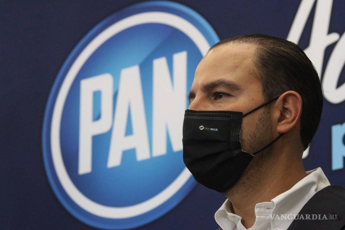 Marko Cortés renuncia a la dirigencia del PAN
