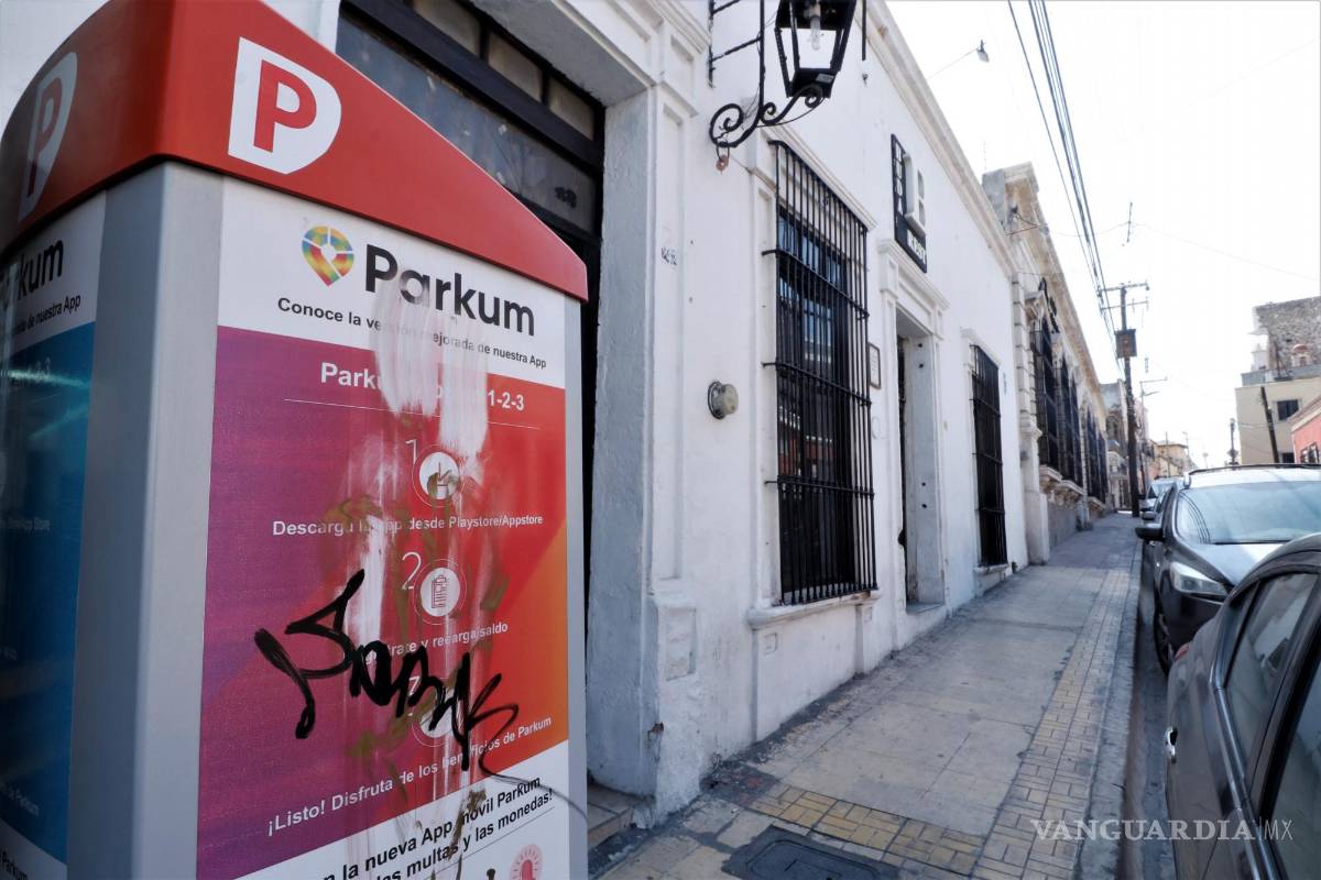 $!Algunos parquímetros inteligentes del centro de Saltillo se encontraban vandalizados.